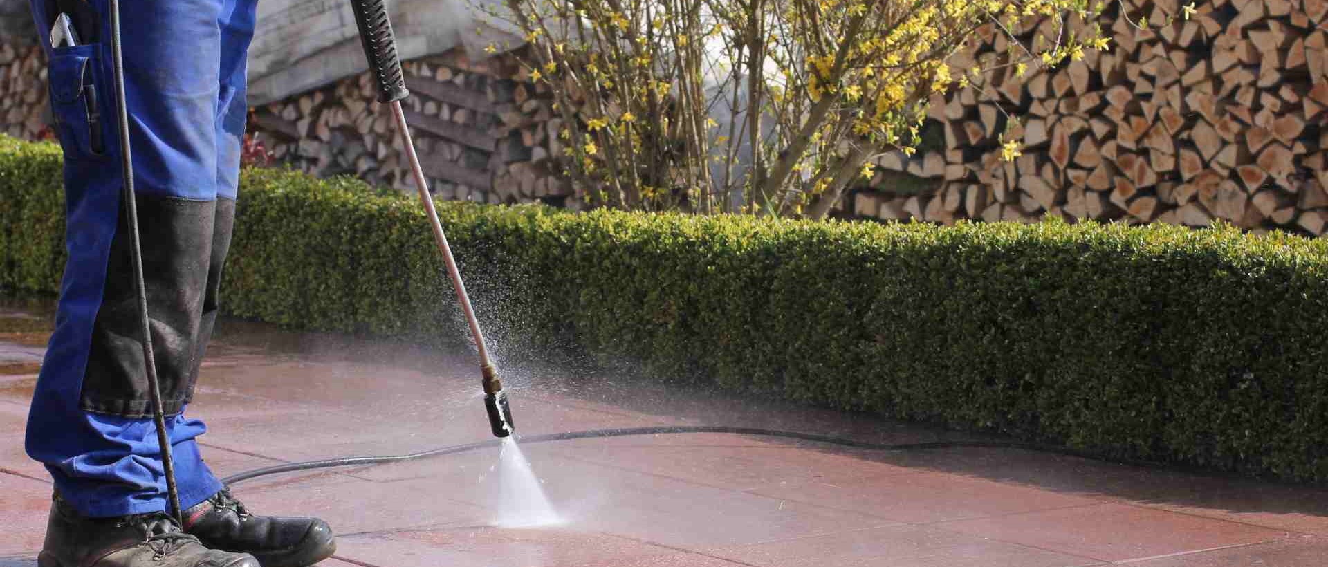 garden maintenance E9